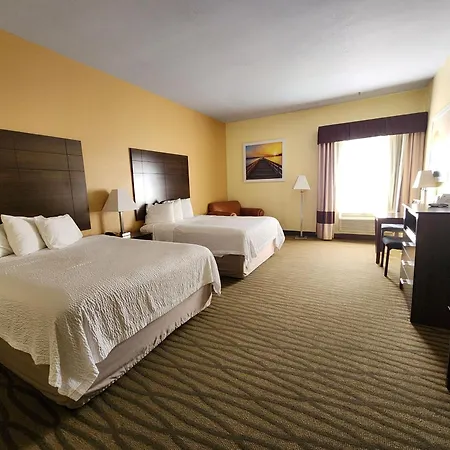 Days Inn & Suites By Wyndham Pasadena